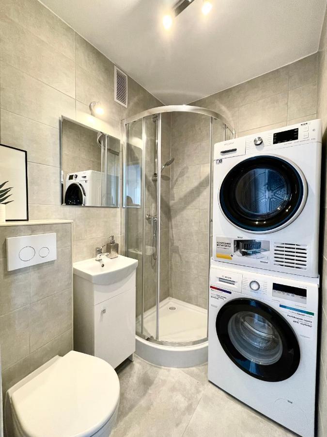 Zielinskiego Apartment ~ Self Check-In 24 ~ Parking & Lift Вроцлав Екстер'єр фото