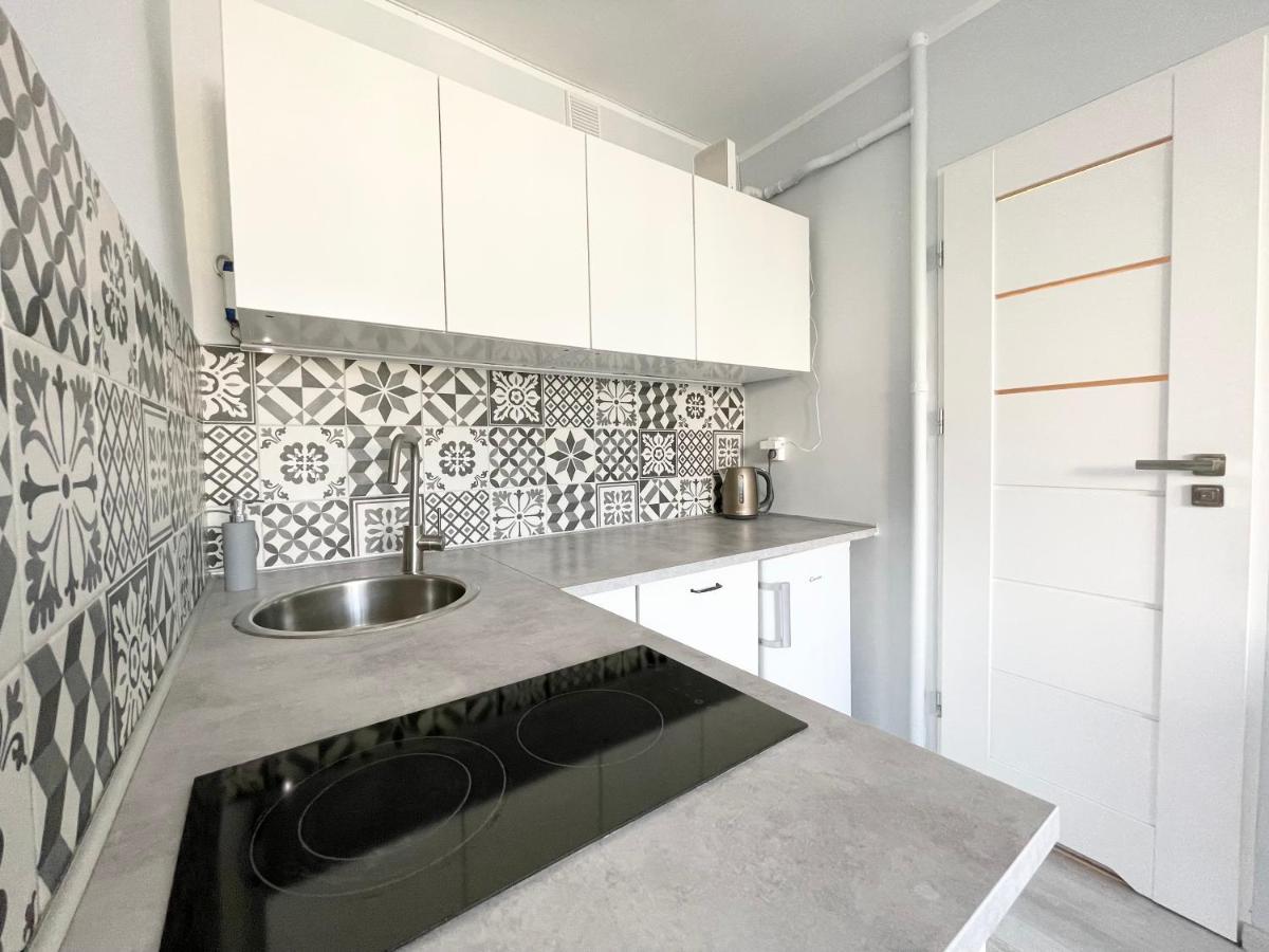 Zielinskiego Apartment ~ Self Check-In 24 ~ Parking & Lift Вроцлав Екстер'єр фото